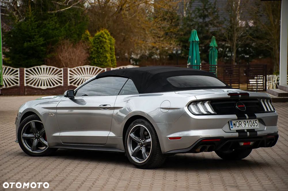 Ford Mustang - 12