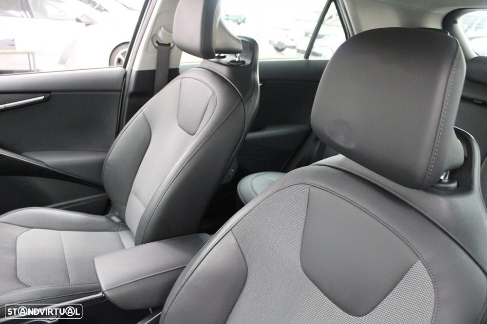 Kia e-Niro 64kWh - 11