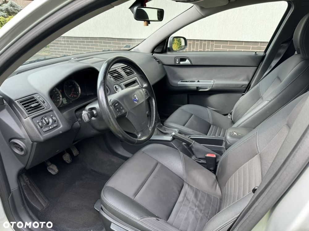 Volvo V50 2.0D DPF Momentum - 19