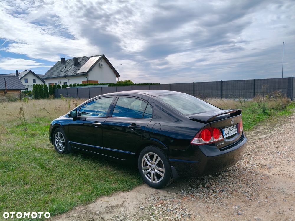 Honda Civic 1.8 Executive - 5
