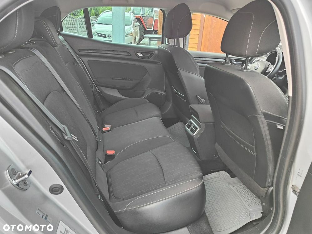 Renault Megane ENERGY TCe 130 LIMITED - 24