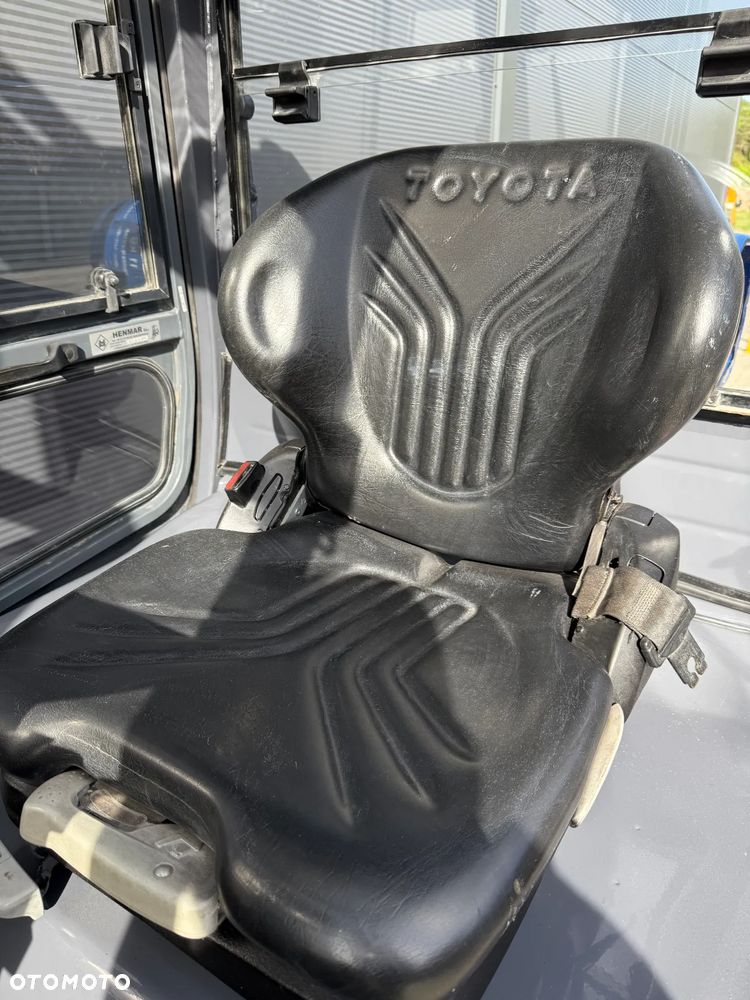 Toyota 02-8FGF25 - 8