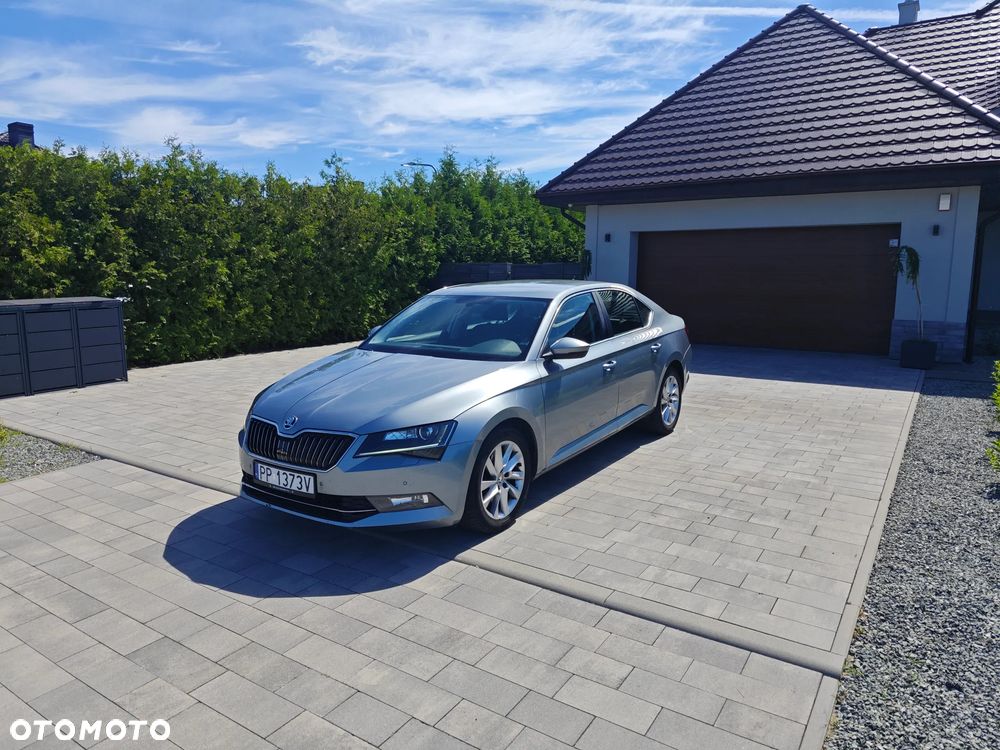Skoda Superb 2.0 TDI Ambition DSG - 1