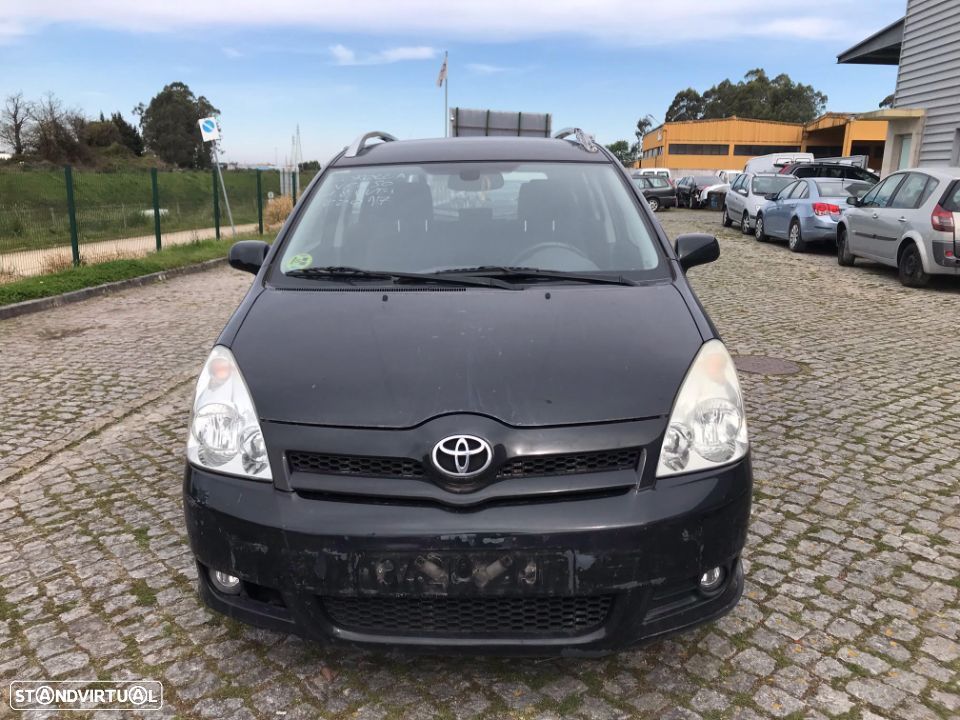 Toyota Corolla Verso 1.8 VVT-i 2005   - Para Peças - 1