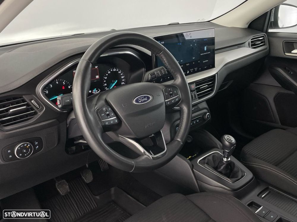 Ford Focus SW 1.0 EcoBoost Titanium - 17