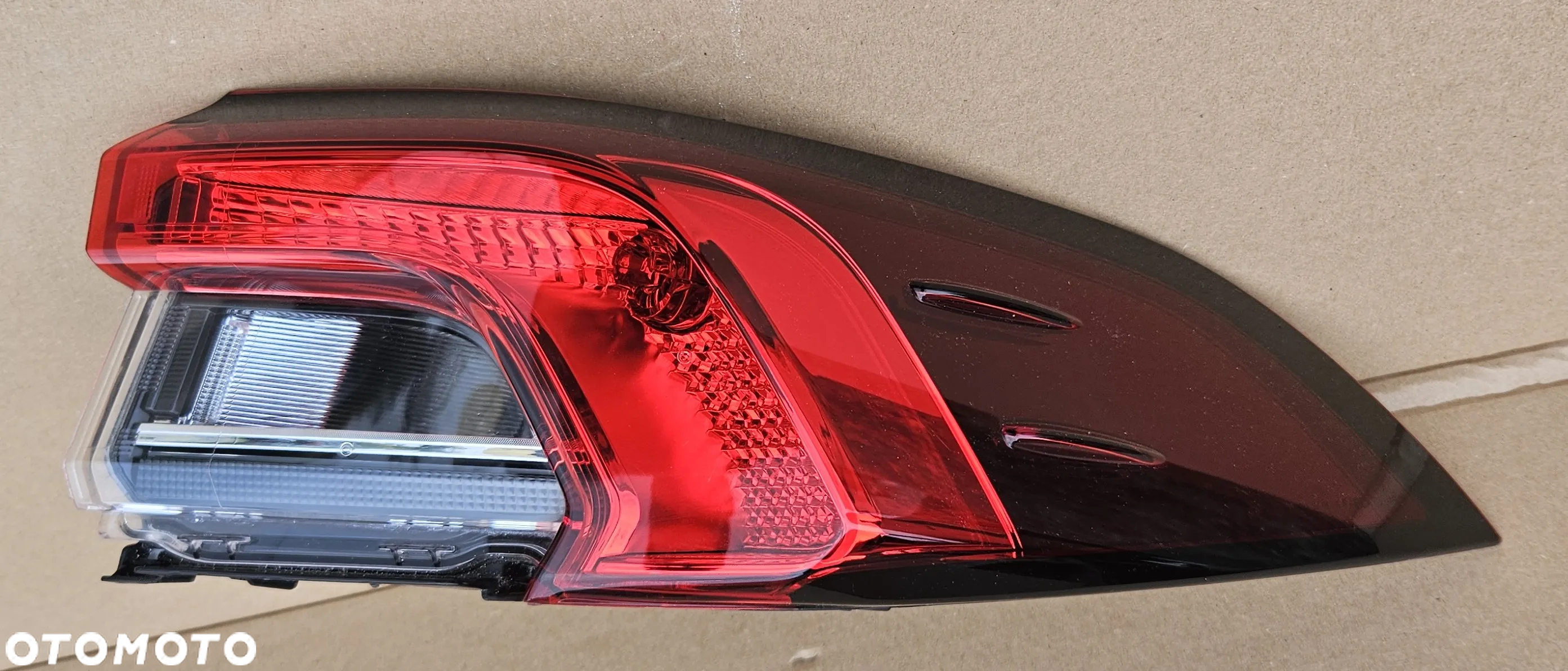 Lampa tylna prawa TOYOTA COROLLA E21 SEDAN 2018- ORYGINAŁ! - 2