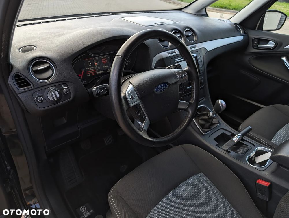 Ford Galaxy 2.0 TDCi Titanium - 21
