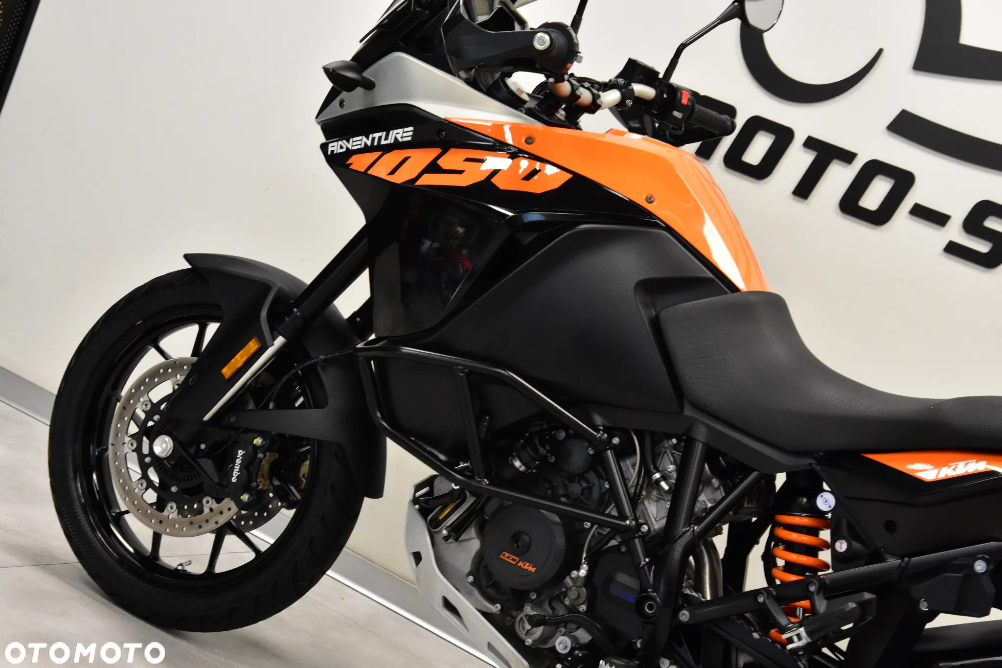 KTM Adventure - 16