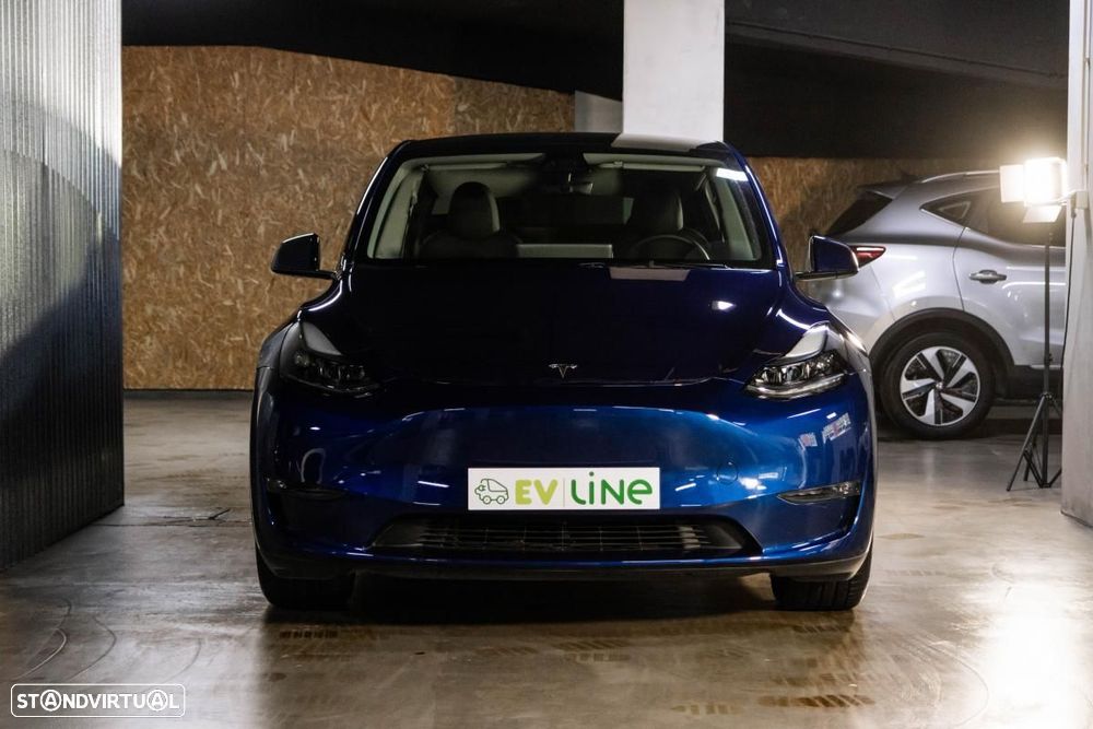 Tesla Model Y Long Range Dual Motor AWD - 5