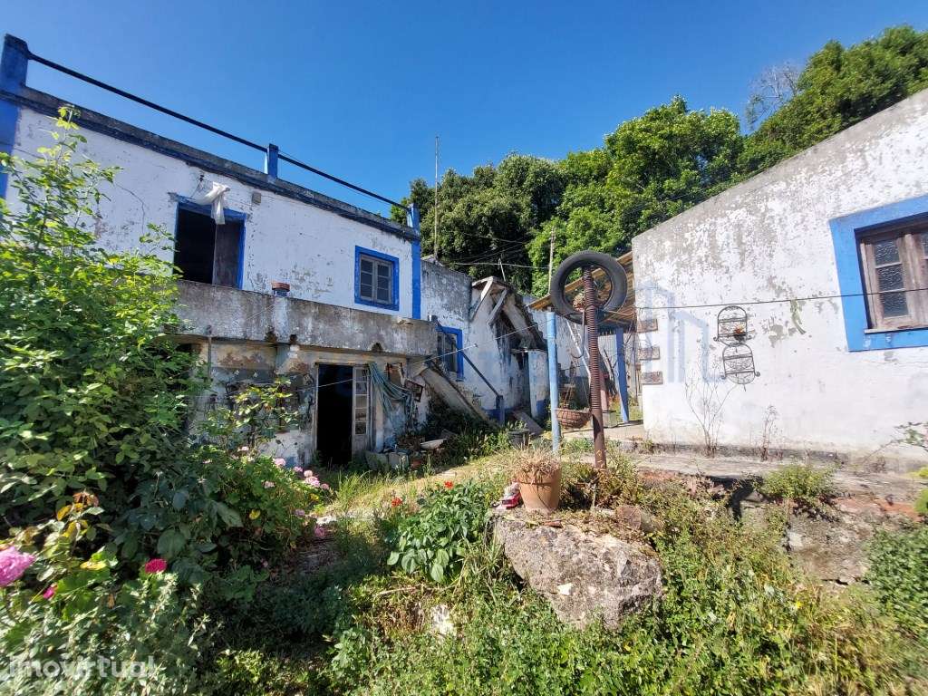 Moradia com armazém, terraço e pátio para recuperação - Grande imagem: 4/28