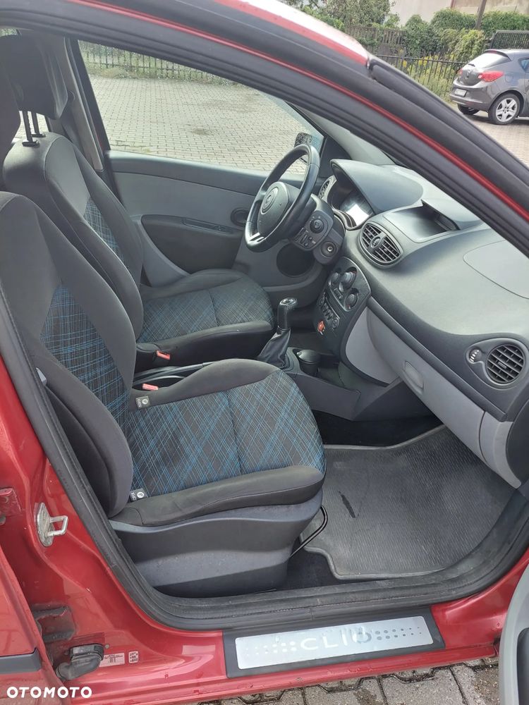 Renault Clio 1.2 16V Expression - 8