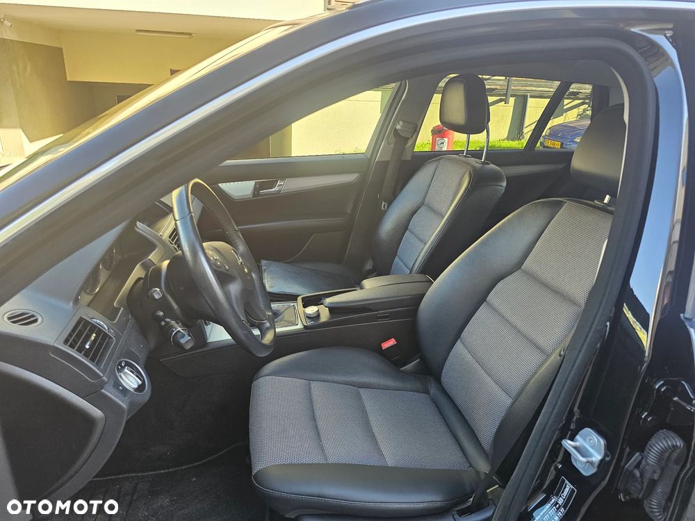 Mercedes-Benz Klasa C 180 BlueEFFICIENCY Avantgarde - 14