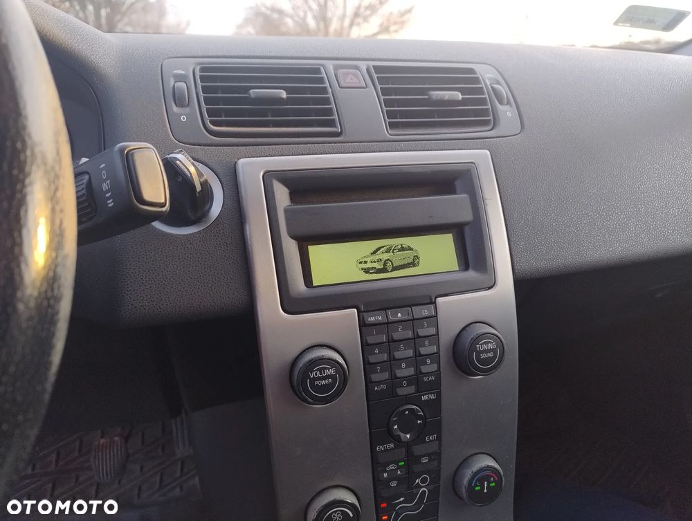 Volvo S40 1.8 Momentum - 10