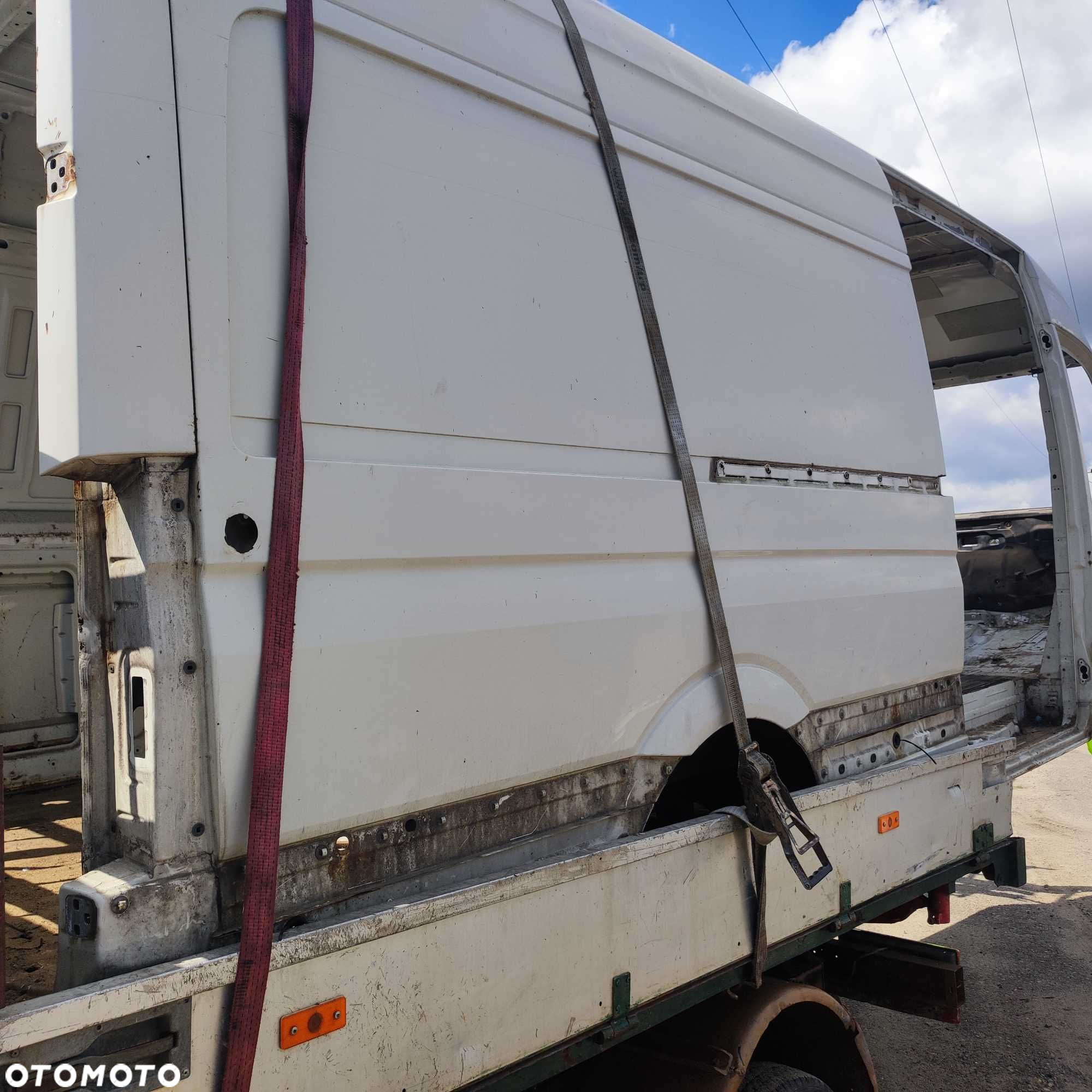 Crafter mercedes sprinter dach bok - 7