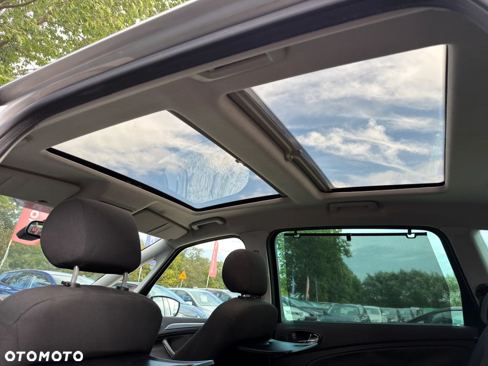 Ford S-Max 2.0 Titanium - 37
