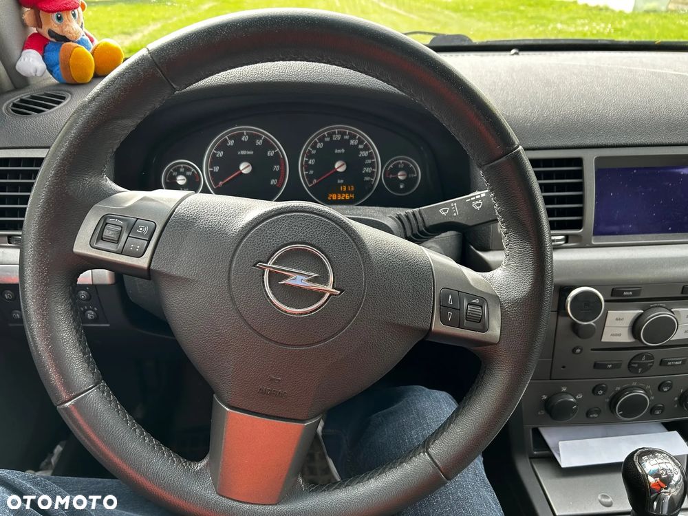 Opel Vectra 2.0 T Sport - 11