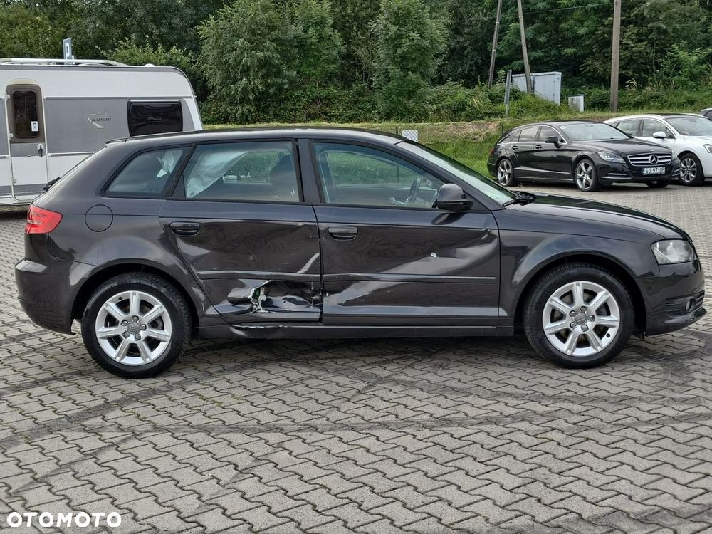 Audi A3 Sportback - 8