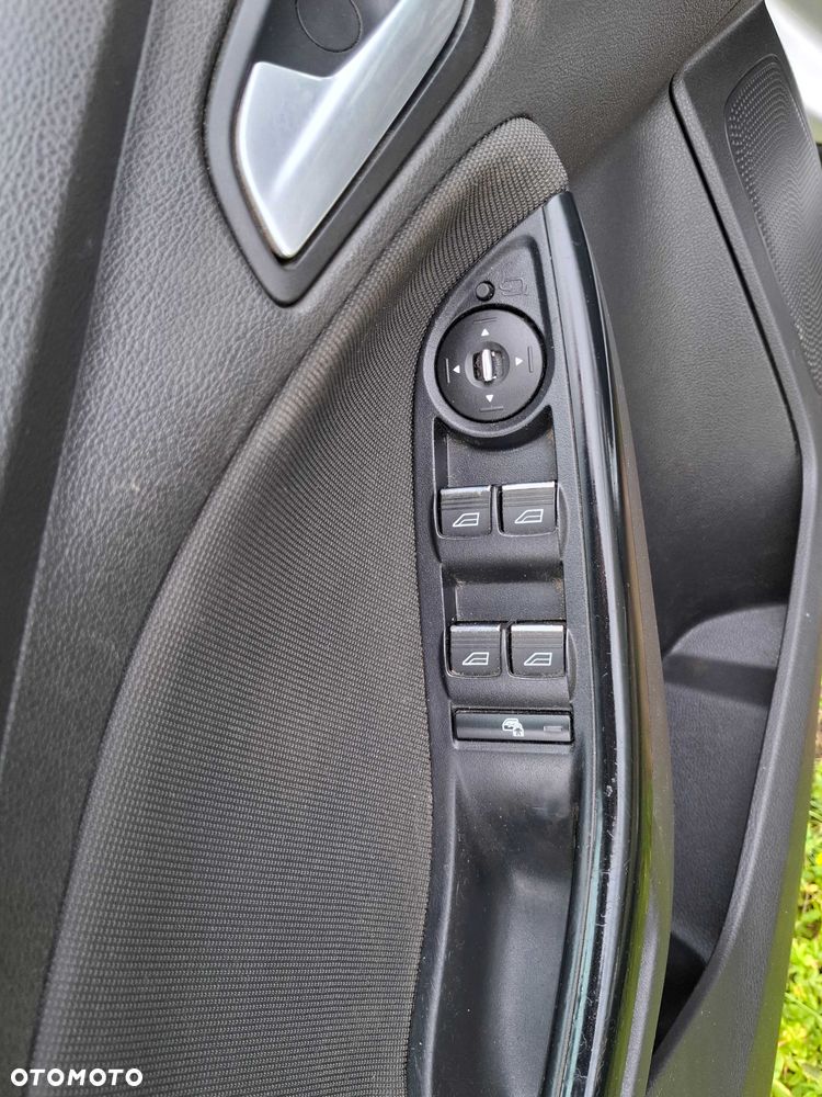 Ford Focus - 8