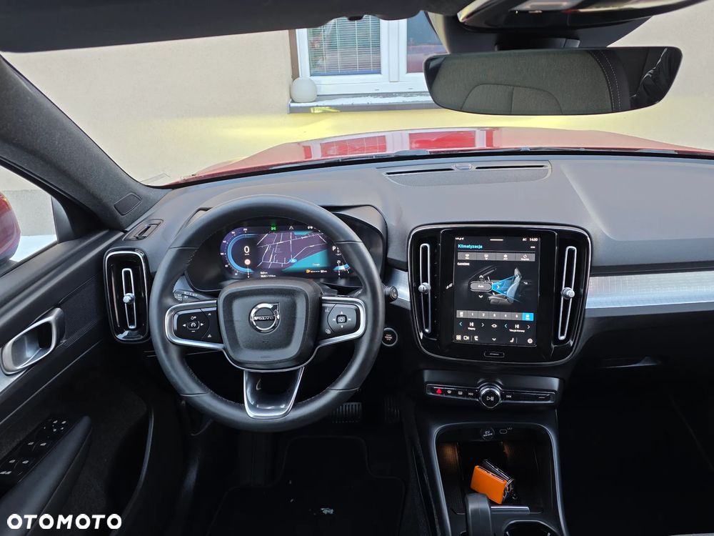 Volvo XC 40 B3 B DKG Essential - 26