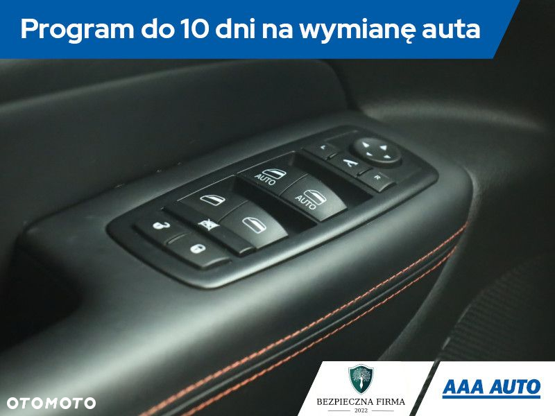 Jeep Grand Cherokee - 19