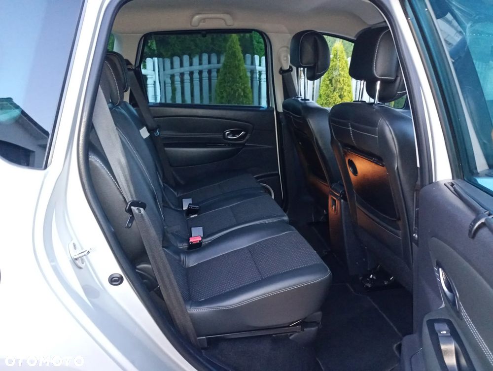 Renault Scenic - 18