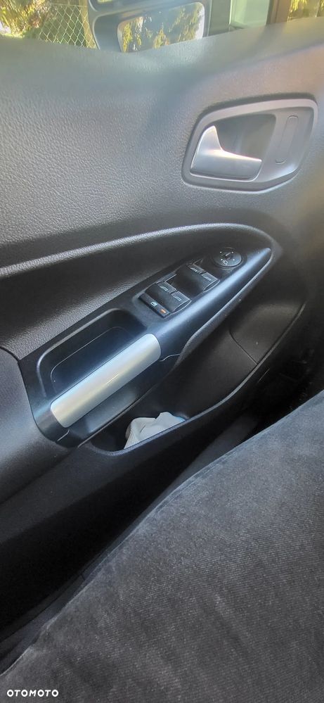 Ford Tourneo Connect 1.5 TDCi Trend - 23