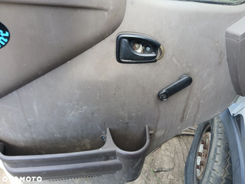 RENAULT MASTER II L2H2 fotel fotele kanapa deska kokpit podsufitka boczek boczki klamka - 3