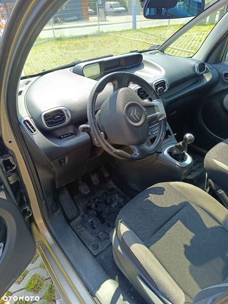 Citroën C3 Picasso 1.4i Attraction - 22