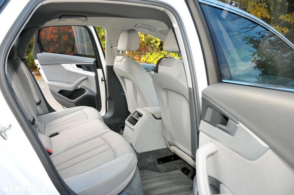 Audi A4 2.0 TDI S tronic - 21