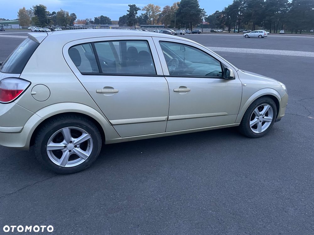Opel Astra - 14