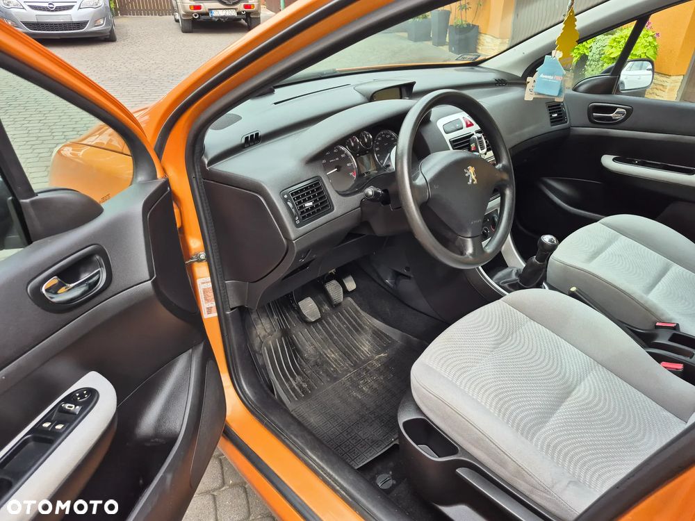 Peugeot 307 1.4 Trendy - 9