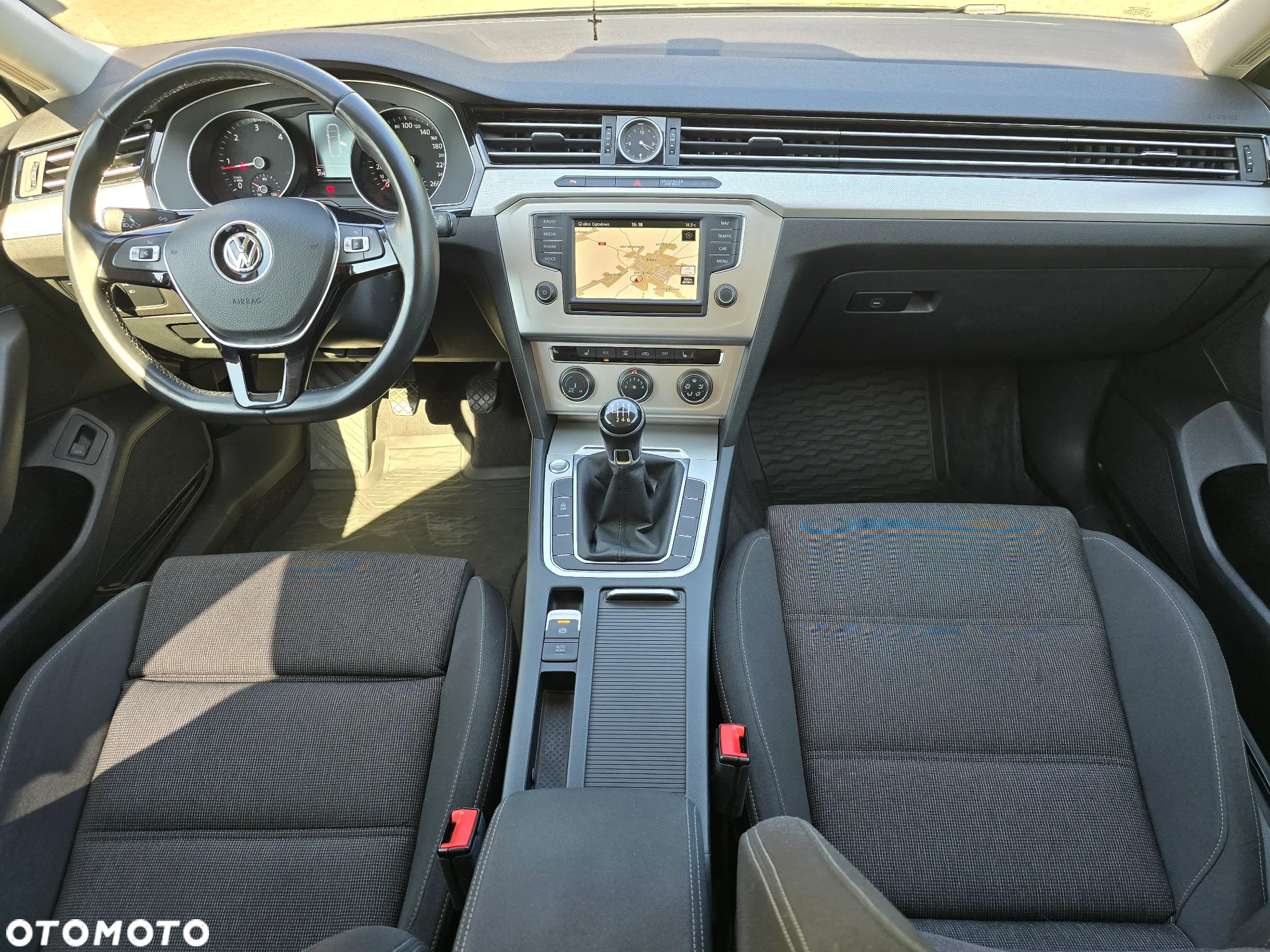 Volkswagen Passat Variant 2.0 TDI (BlueMotion Technology) Comfortline - 6