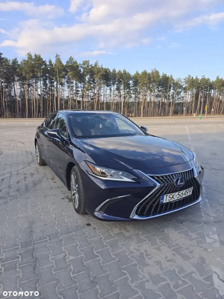 Lexus ES - 1