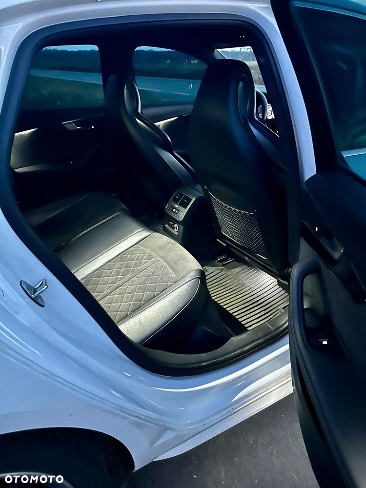 Audi S4 Limousine - 12