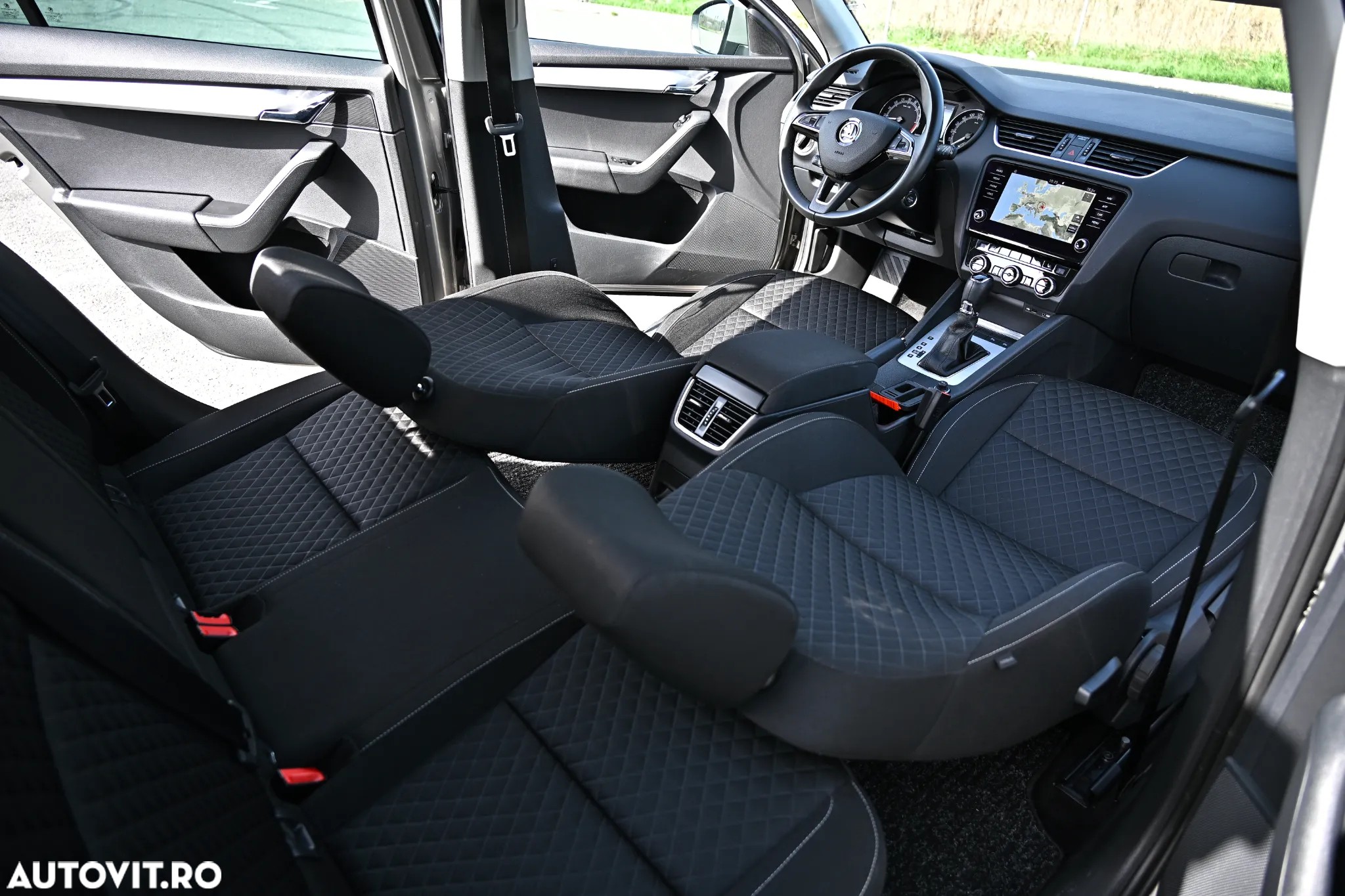 Skoda Octavia 2.0 TDI DSG Style - 20