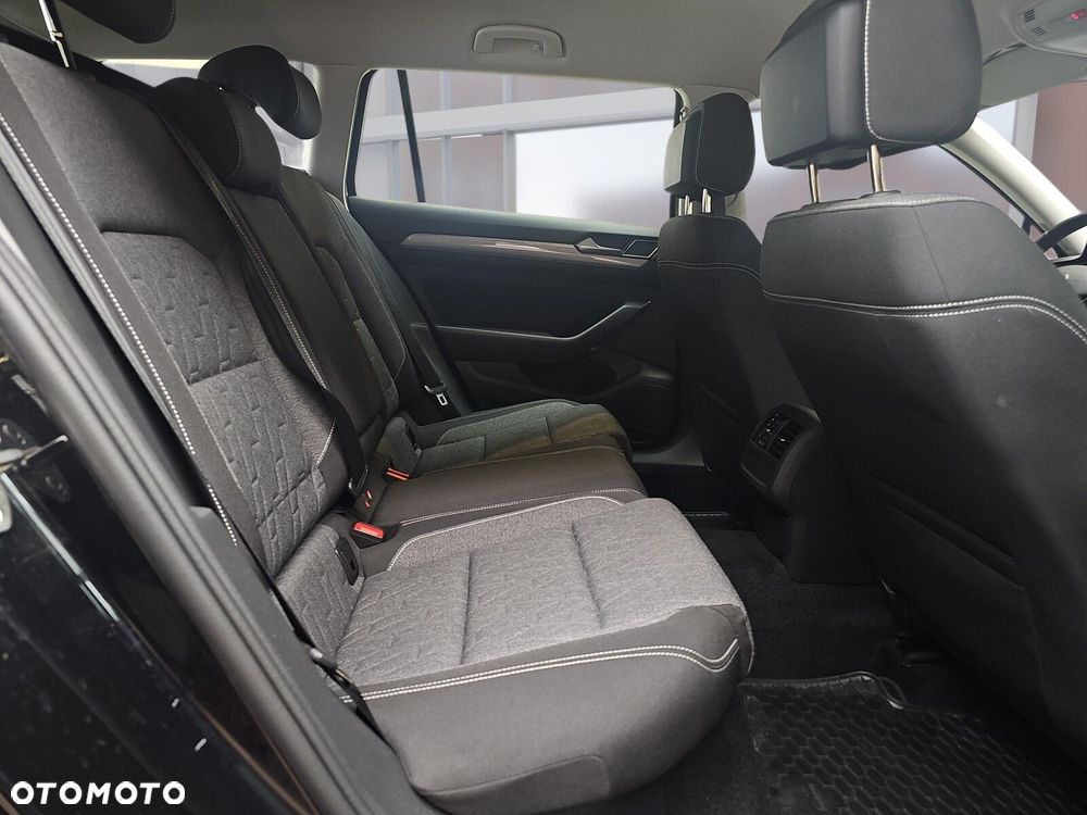 Volkswagen Passat Variant 1.5 TSI EVO Business DSG - 12