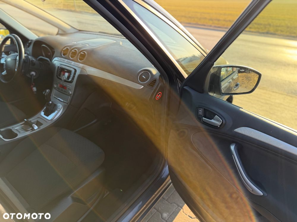 Ford Galaxy 2.0 TDCi Trend - 27