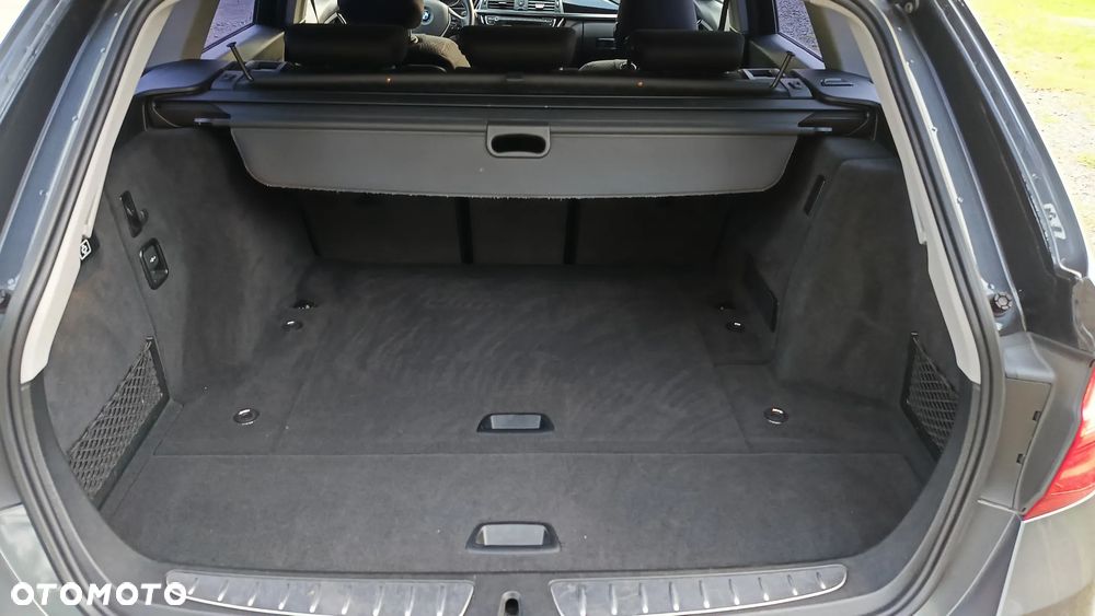 BMW Seria 3 320d - 10