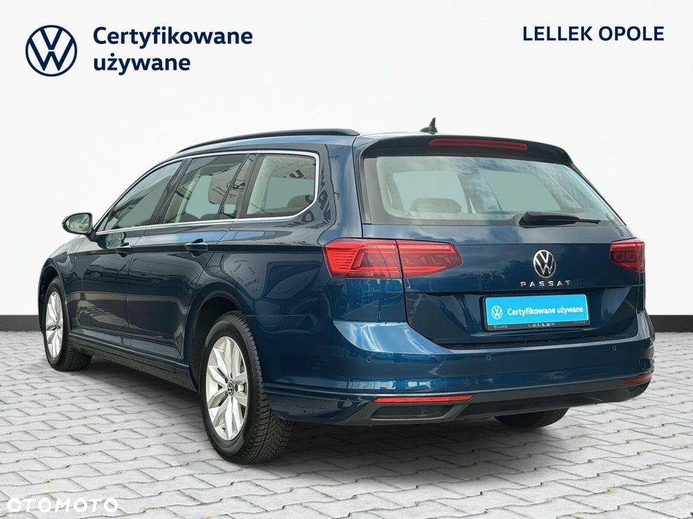 Volkswagen Passat Variant - 8