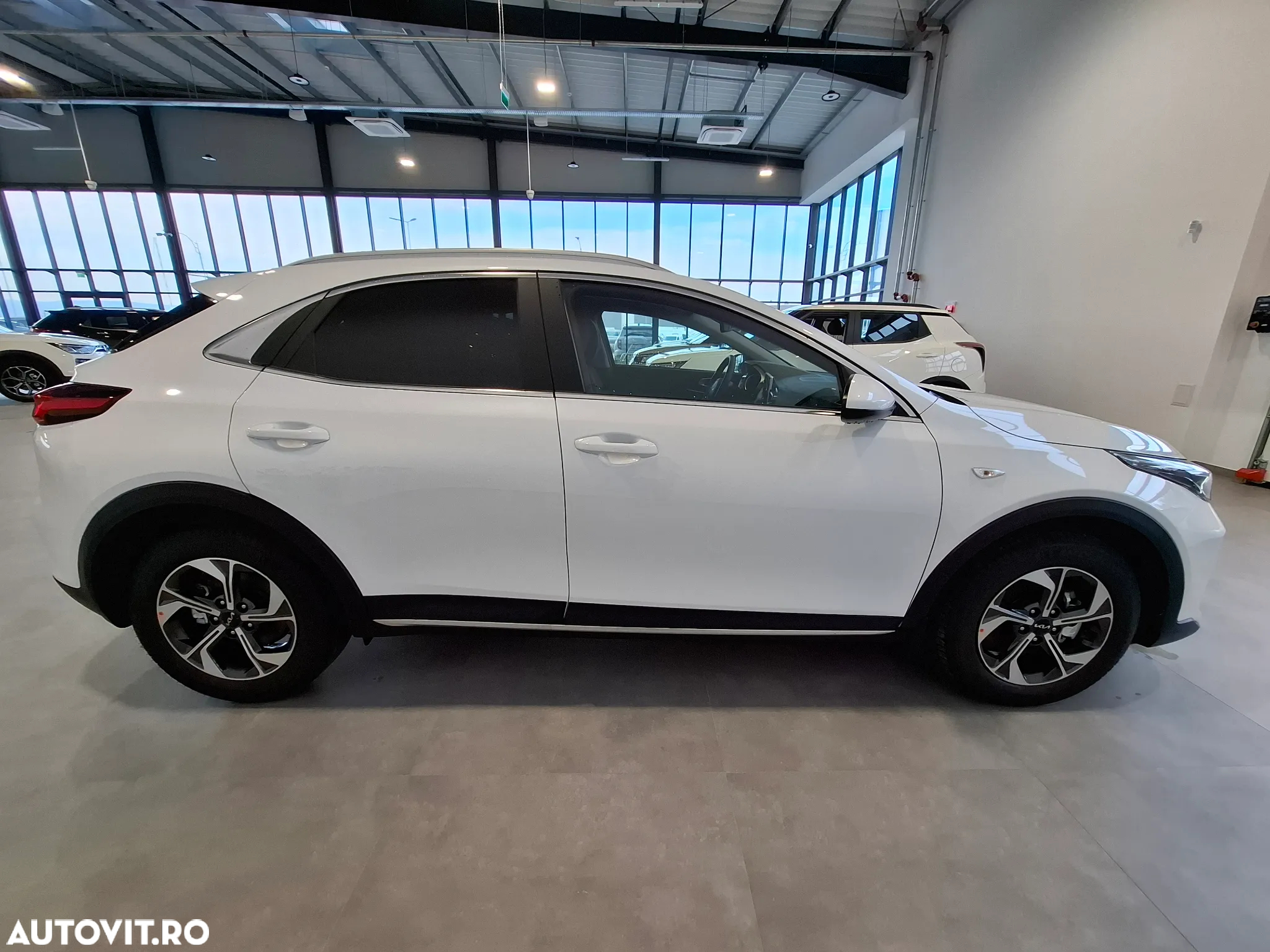 Kia XCeed 1.5 T-GDI 6MT City - 6