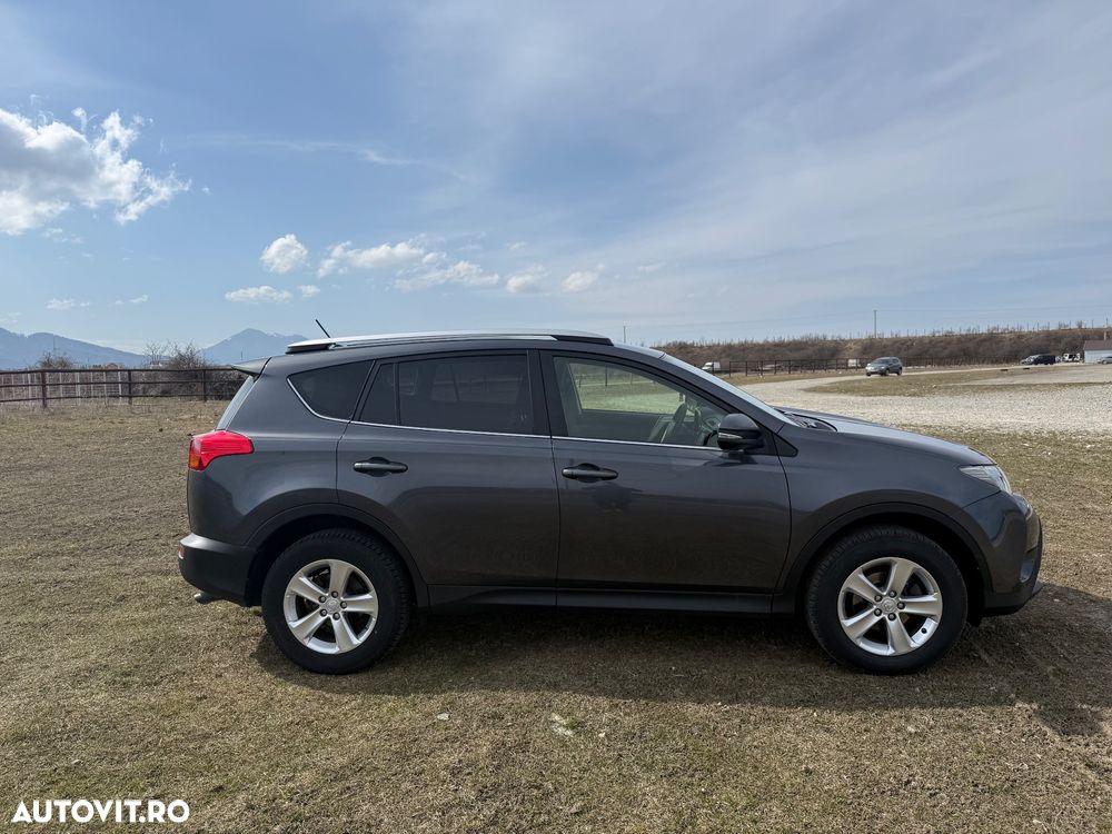Toyota RAV4 2.0 D-4D 2WD Comfort - 5