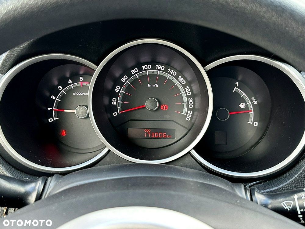 Kia Venga 1.4 CRDi M - 27