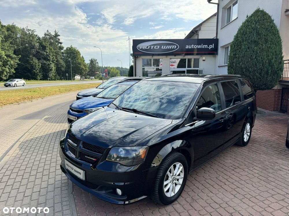 Dodge Grand Caravan - 4