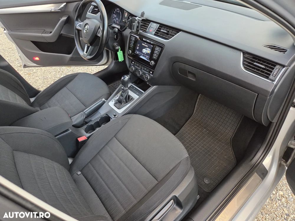 Skoda Octavia 2.0 TDI (Green tec) DSG Joy - 7