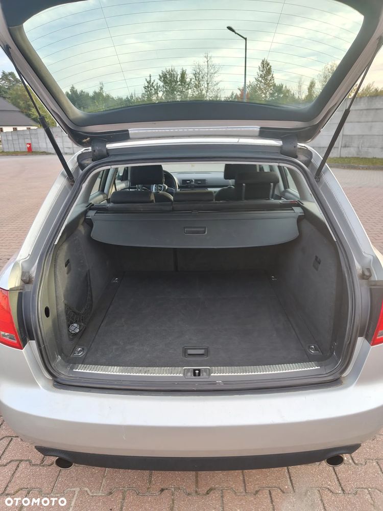 Audi A4 Avant - 16