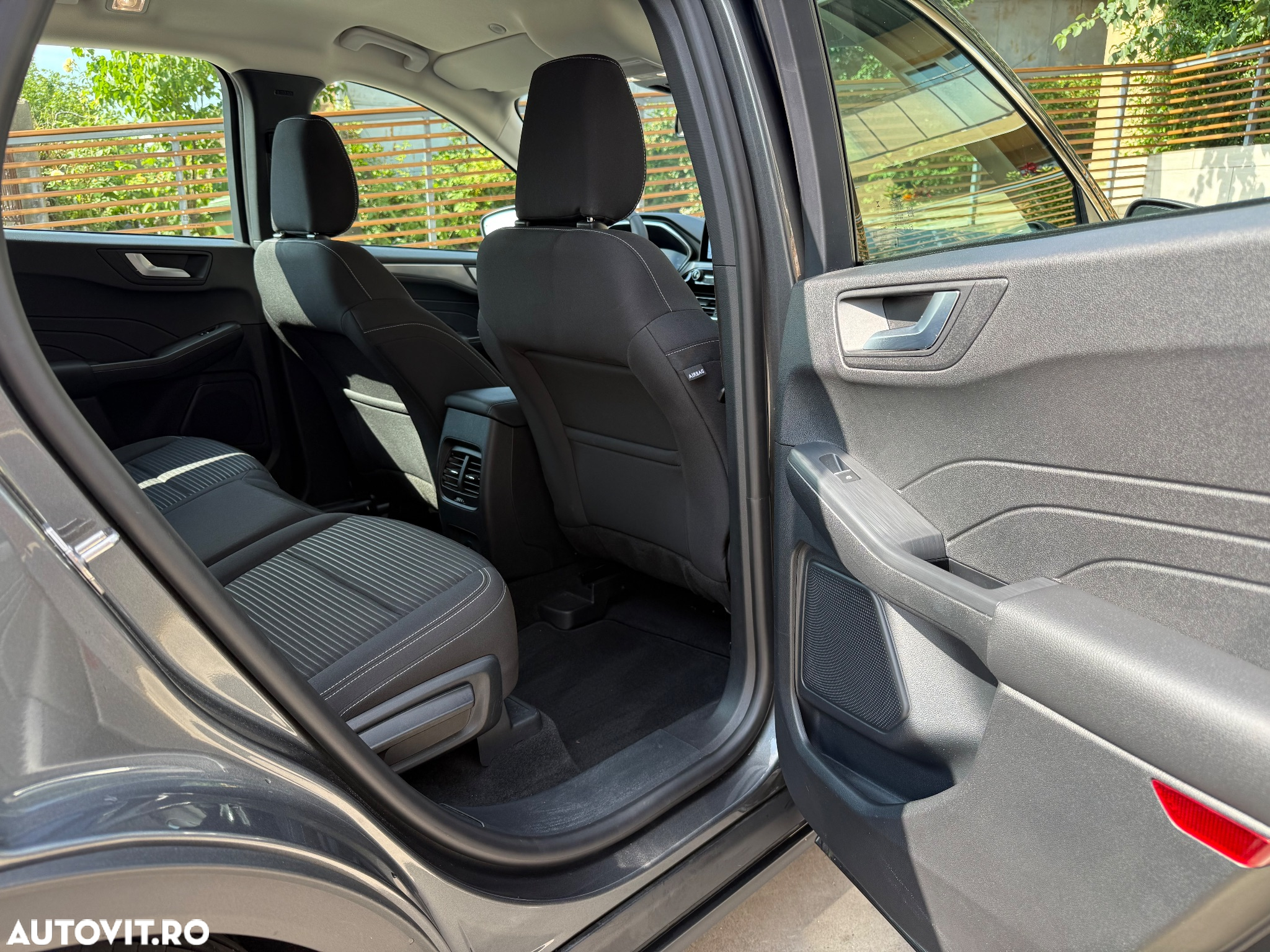 Ford Kuga 2.5 Duratec FHEV AWD Titanium - 18