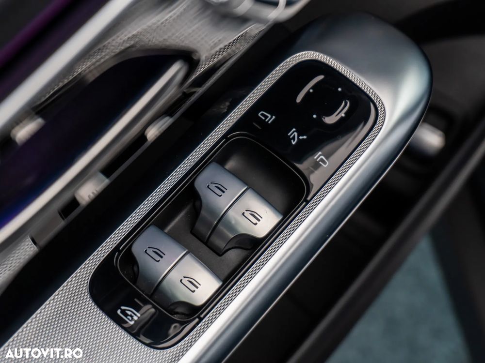 Mercedes-Benz GLC 300 e 4Matic 9G-TRONIC Edition Avantgarde - 27