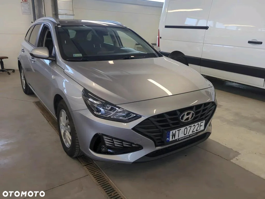 Hyundai i30 1.5 DPI Classic + - 2