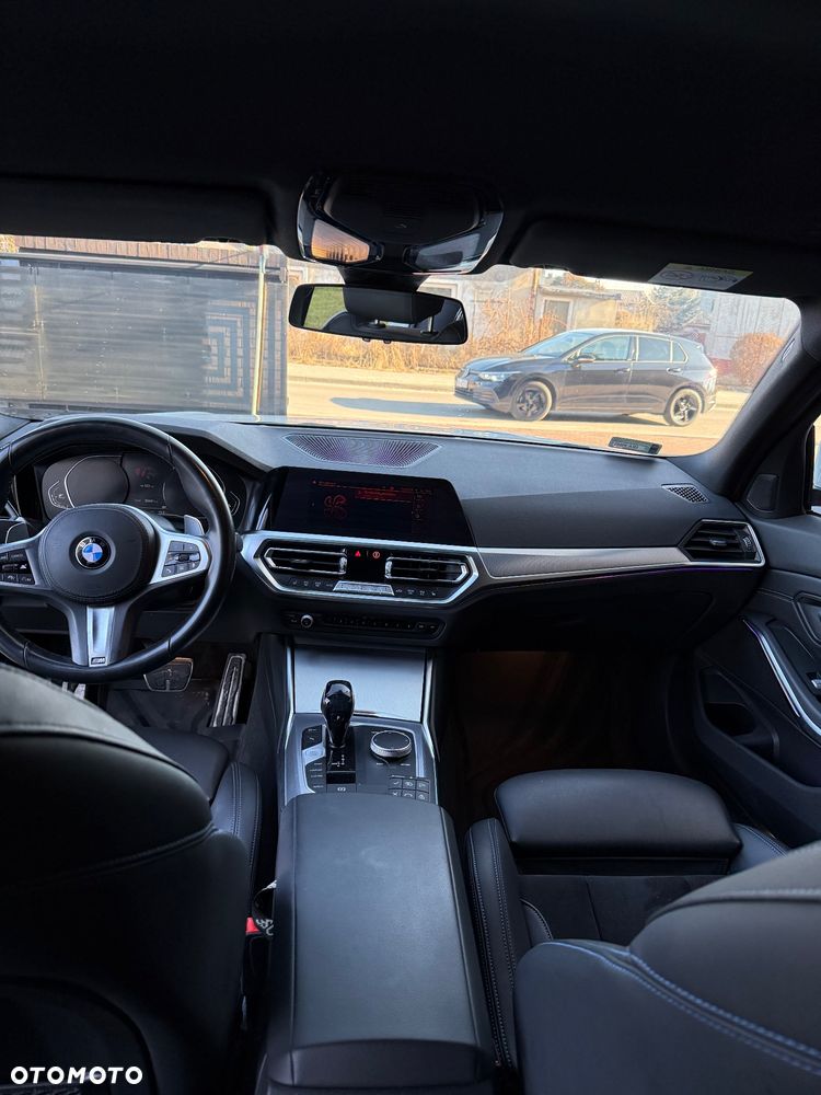 BMW Seria 3 320d - 12
