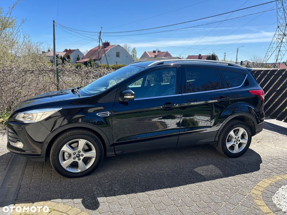 Ford Kuga 2.0 TDCi 2x4 Titanium - 6